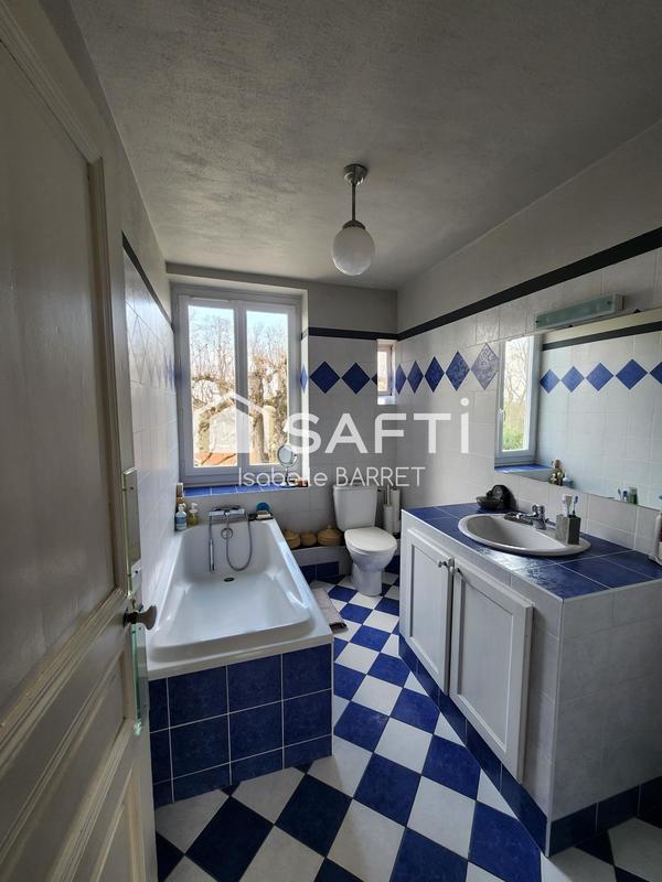 Maison - 176 m² - 7 pièces