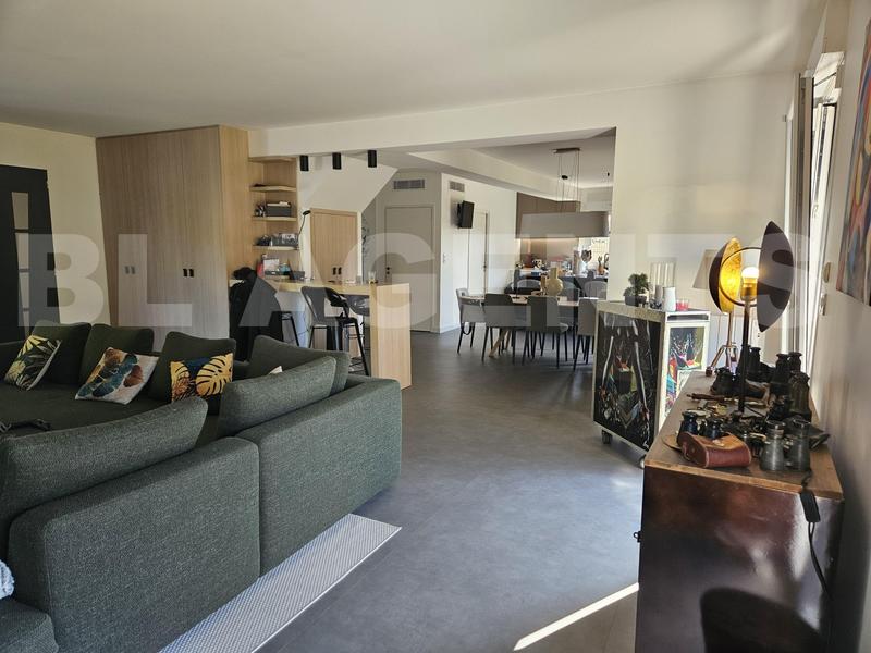 Maison contemporaine - 170 m² - 4 pièces