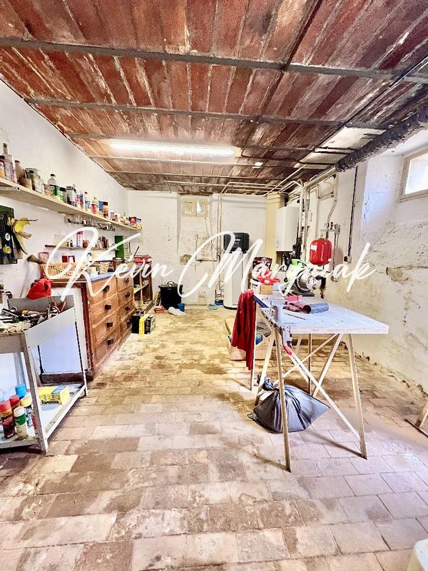 Maison - 296 m² - 6 pièces