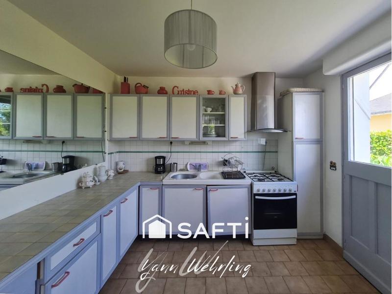 Maison - 168 m² - 9 pièces