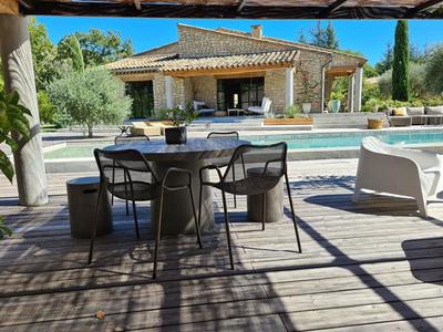 Demeure - 252 m² - 8 pièces