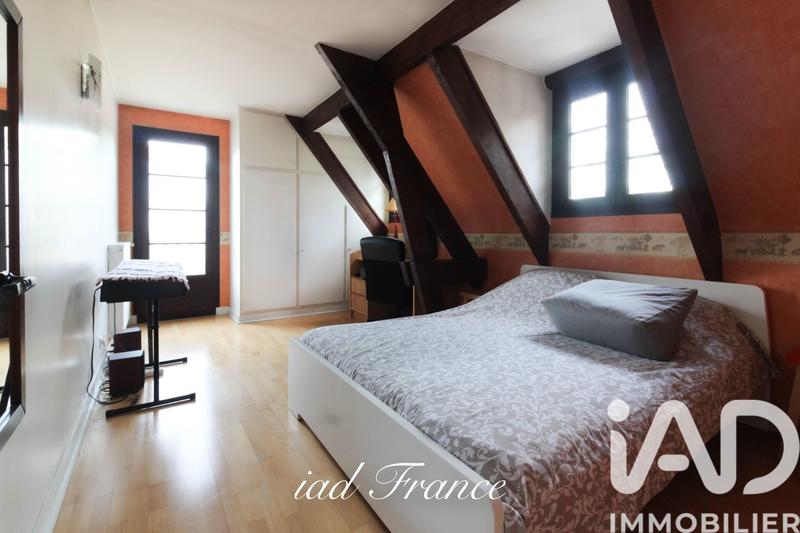 Maison - 189 m² - 8 pièces