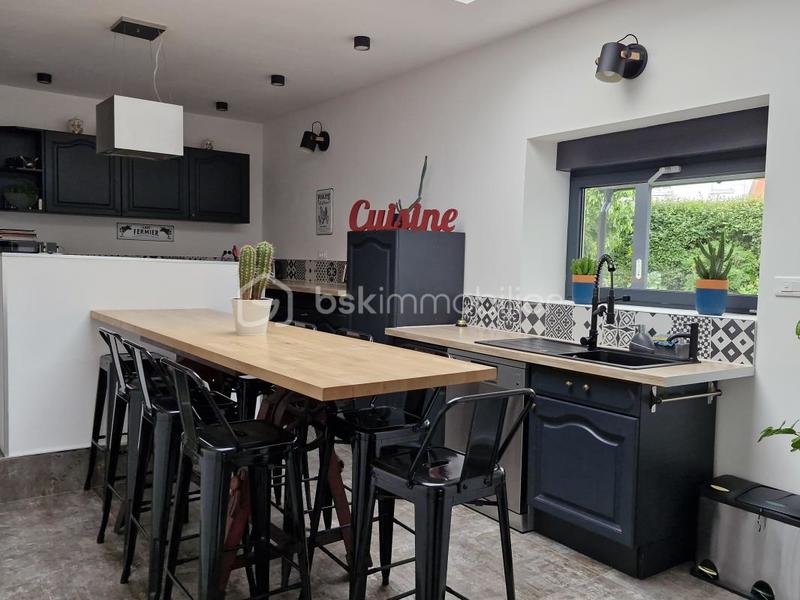 Maison - 143 m² - 5 pièces