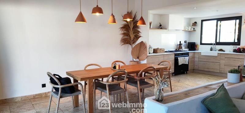 Maison - 130 m² - 4 pièces