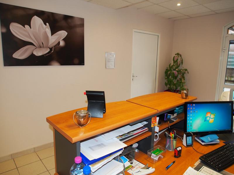 Local d'activités - 153 m²