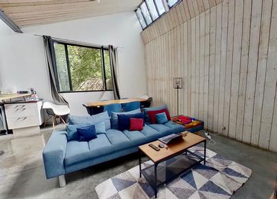 Loft - 115 m² - 4 pièces