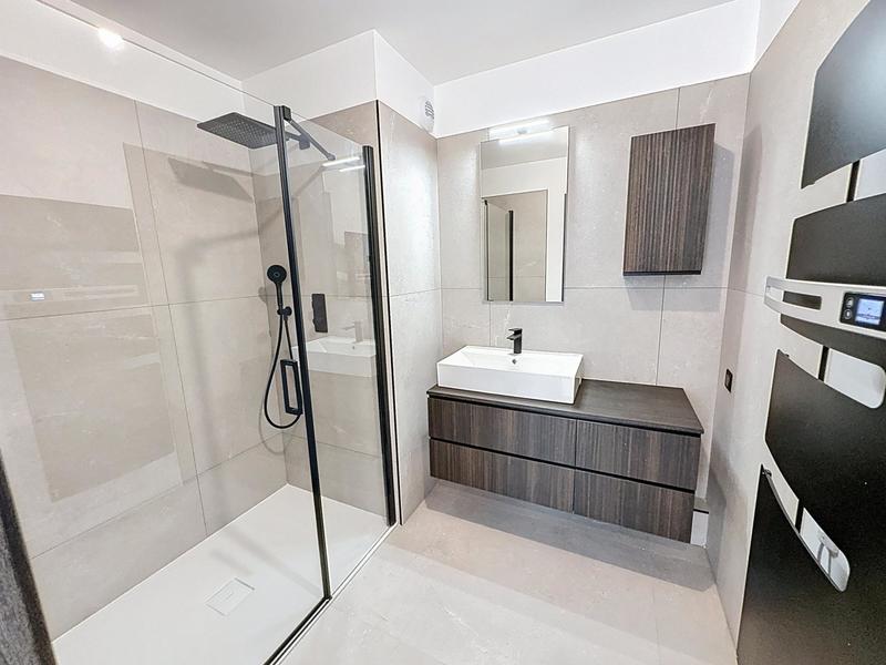 Appartement - 80 m² - 3 pièces