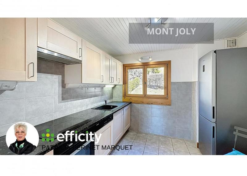 Maison - 313 m² - 9 pièces