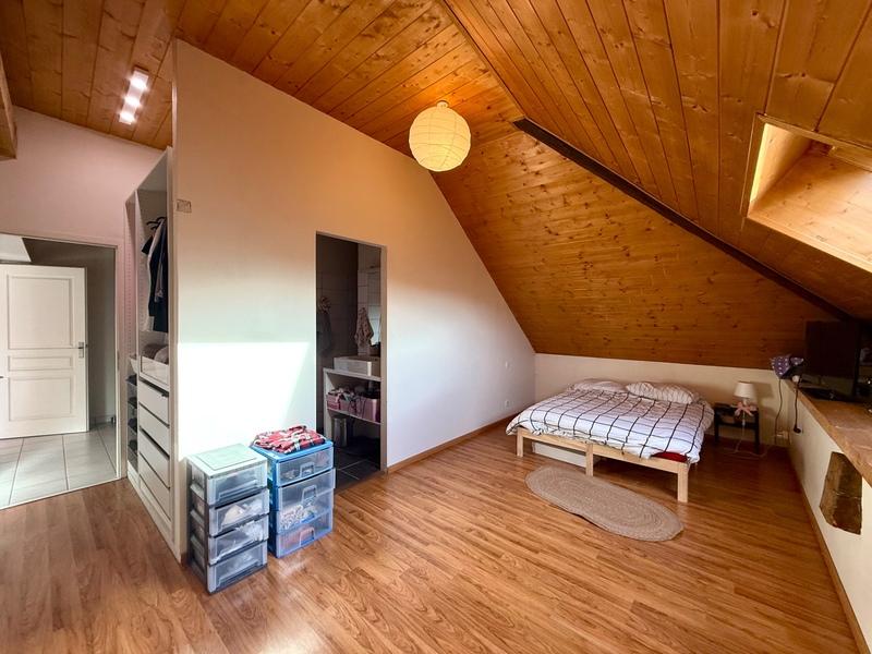 Appartement - 97 m² - 5 pièces