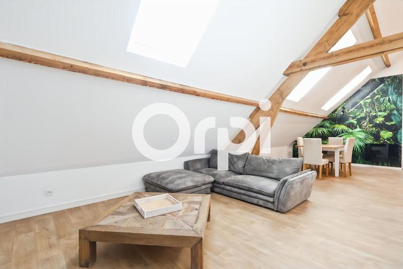 Appartement - 99 m² - 3 pièces