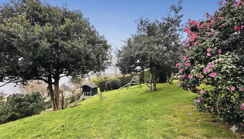 Maison - 136 m² - 8 pièces