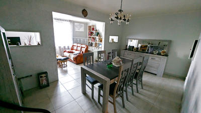 Maison - 137 m² - 6 pièces