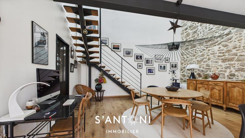 Maison - 163 m² - 5 pièces