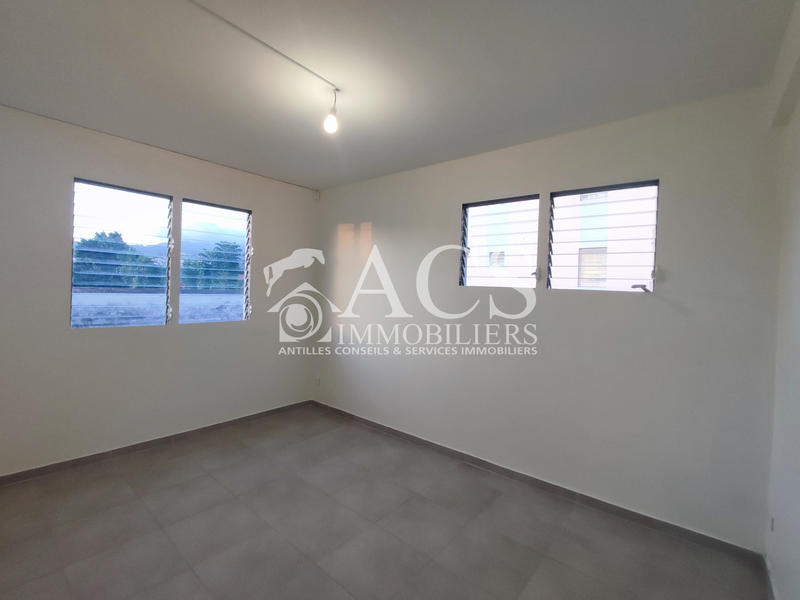 Appartement - 70 m² - 4 pièces