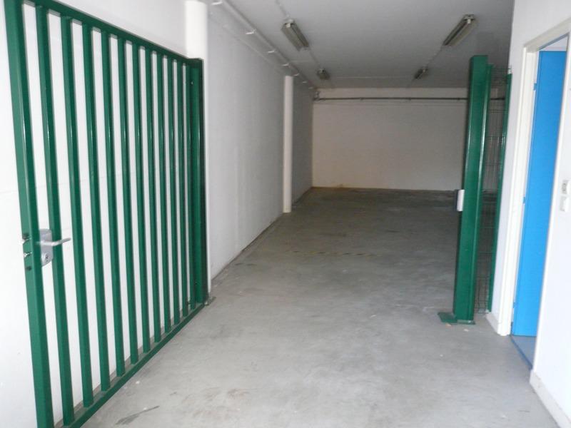 Local commercial - 366 m² - 8 pièces