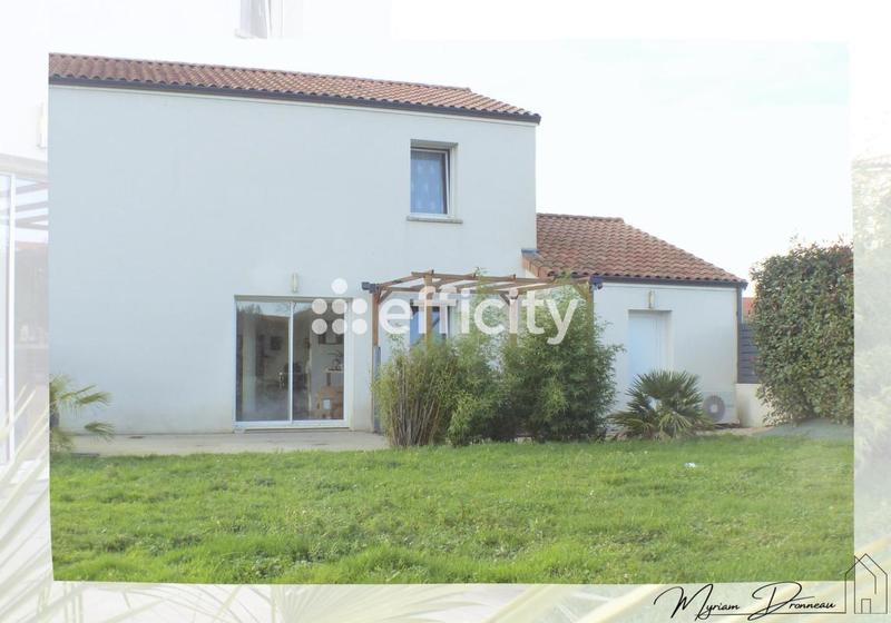 Maison - 104 m² - 4 pièces