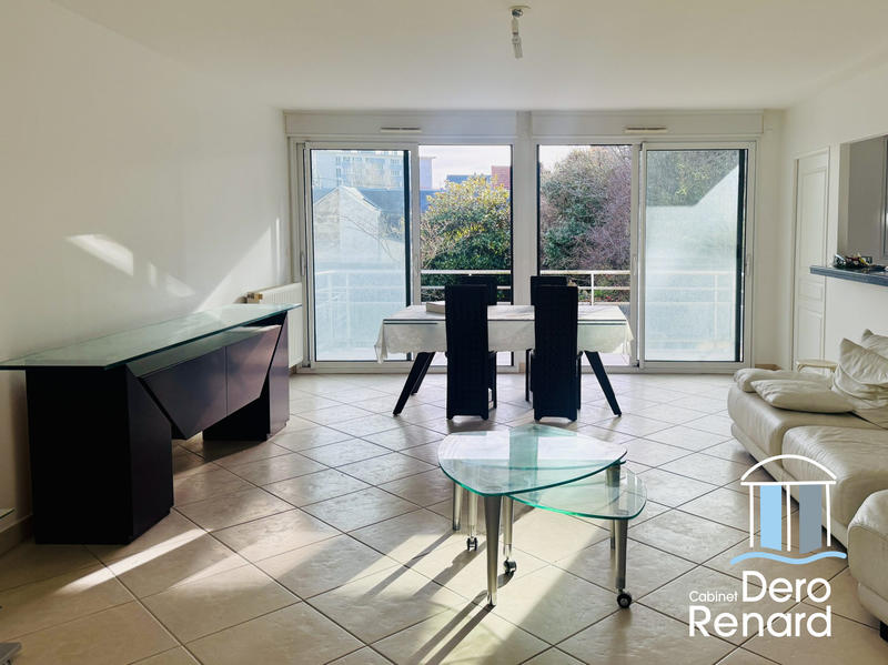 Appartement - 99 m² - 4 pièces