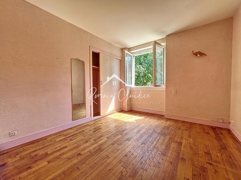 Maison - 175 m² - 8 pièces