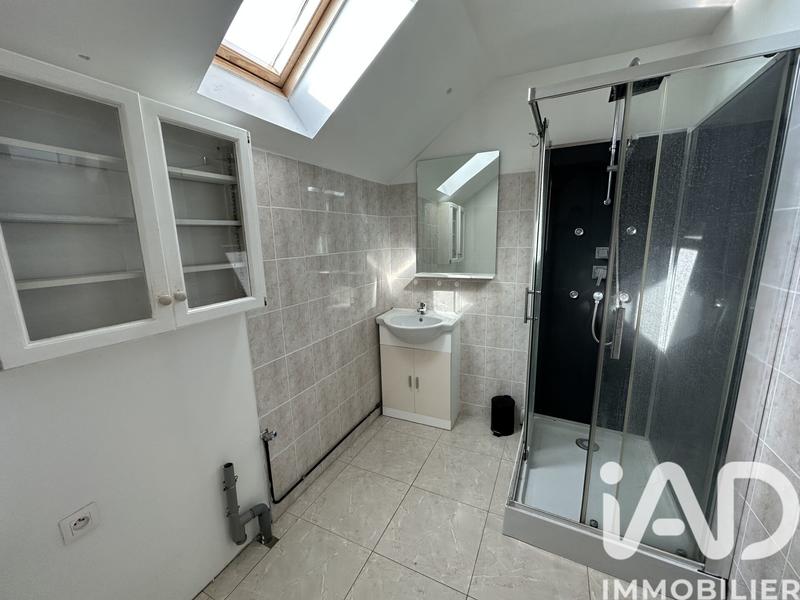 Maison - 180 m² - 5 pièces