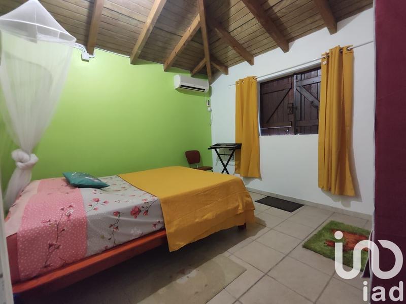 Maison - 241 m² - 8 pièces