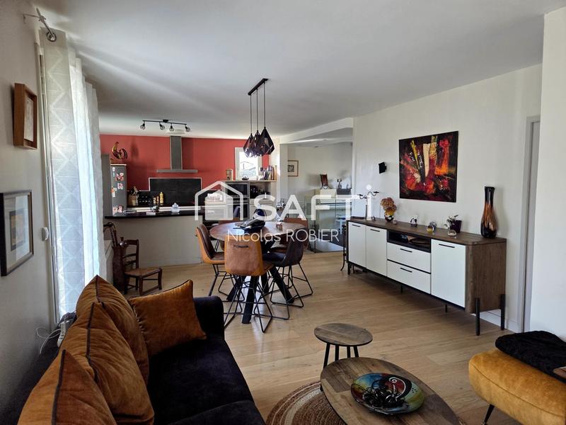 Maison - 177 m² - 6 pièces