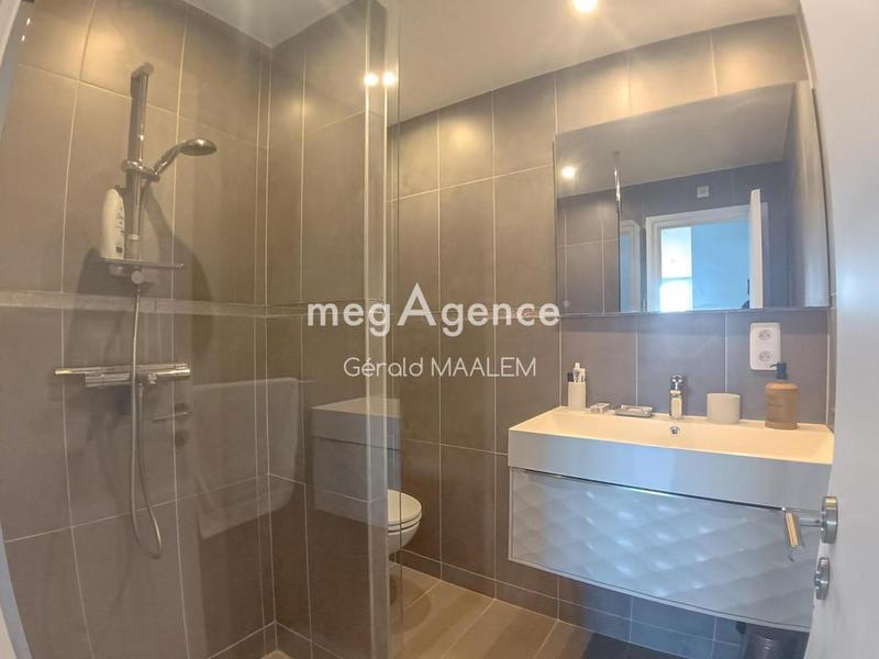 Appartement - 92 m² - 3 pièces