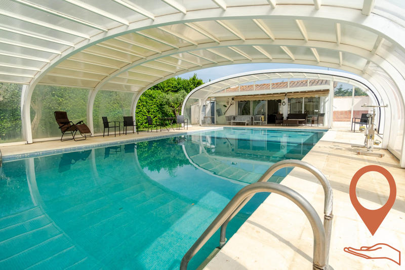 Villa - 182 m² - 9 pièces