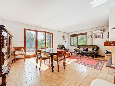 Maison - 185 m² - 7 pièces