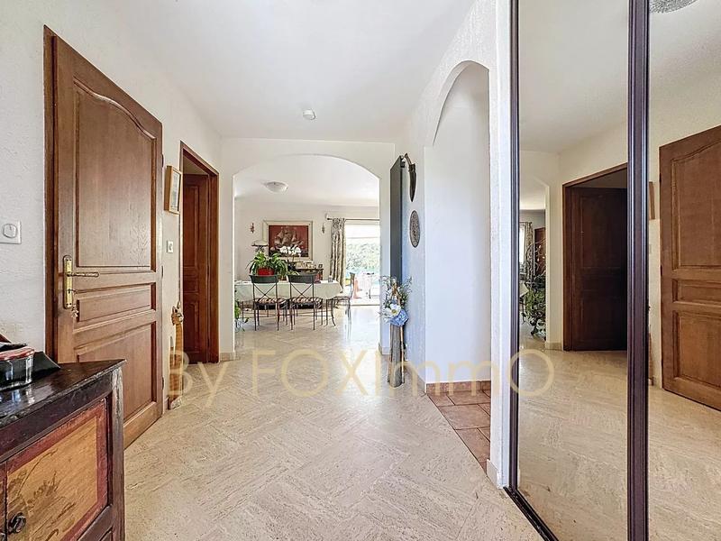 Villa - 215 m² - 7 pièces