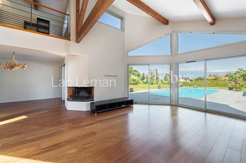 Maison d'architecte - 249 m² - 8 pièces