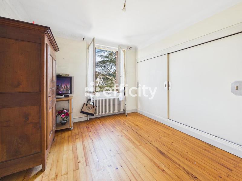 Pavillon - 81 m² - 7 pièces