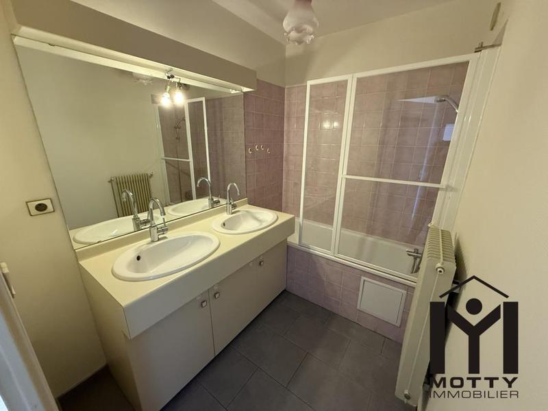 Appartement - 81 m² - 4 pièces