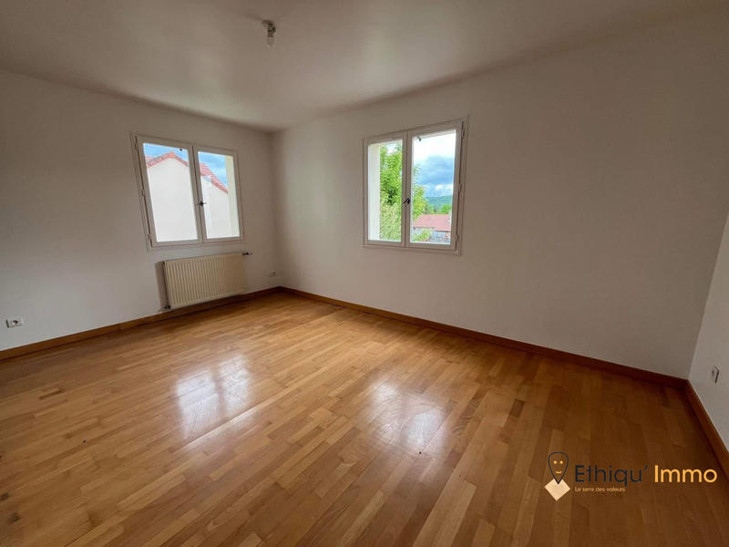 Villa - 168 m² - 8 pièces