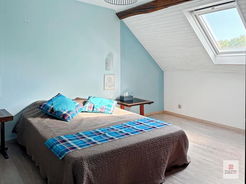 Maison - 248 m² - 8 pièces