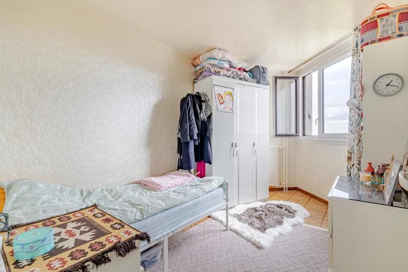 Appartement - 90 m² - 5 pièces