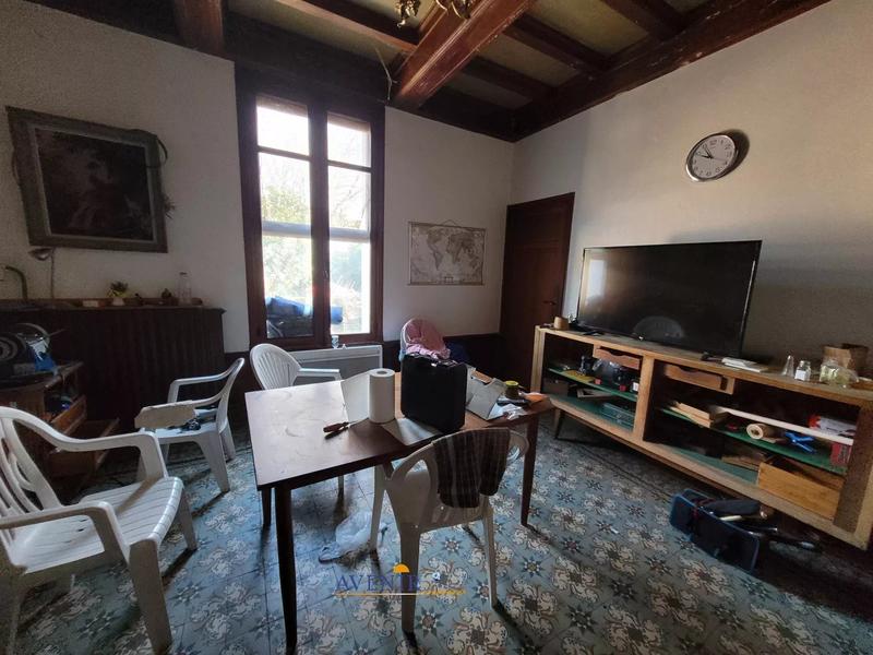 Maison - 225 m² - 10 pièces