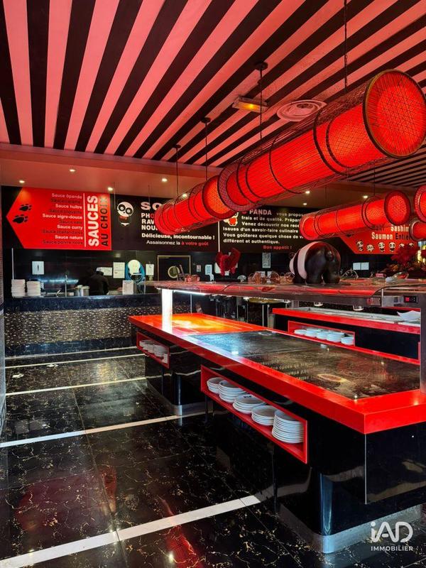 Local commercial - 1 600 m²