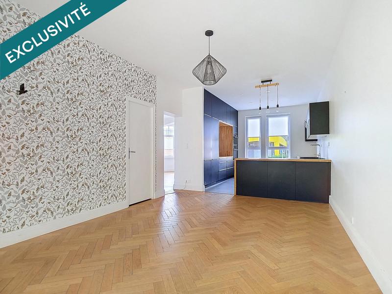 Maison - 297 m² - 14 pièces