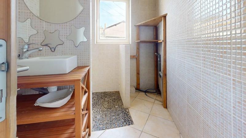 Maison - 96 m² - 3 pièces