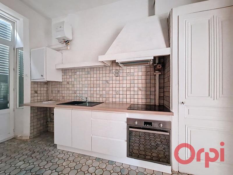 Maison - 166 m² - 7 pièces