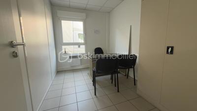 Bureau - 269 m² - 7 pièces