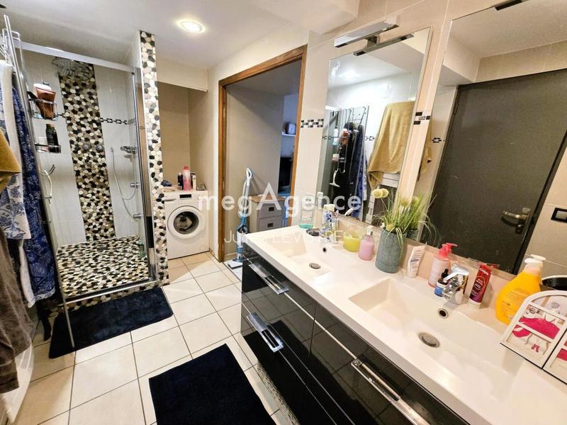 Maison - 147 m² - 6 pièces