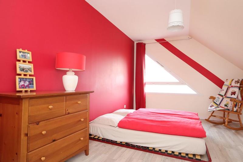 Maison - 255 m² - 10 pièces