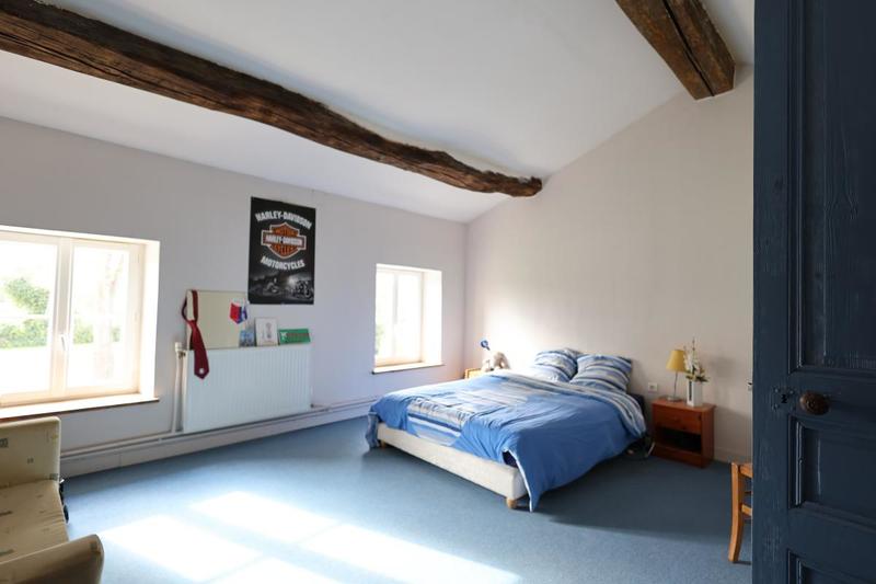 Maison - 260 m² - 8 pièces