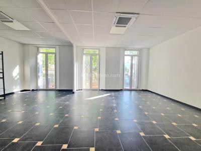 Bureau - 59 m² - 1 pièce