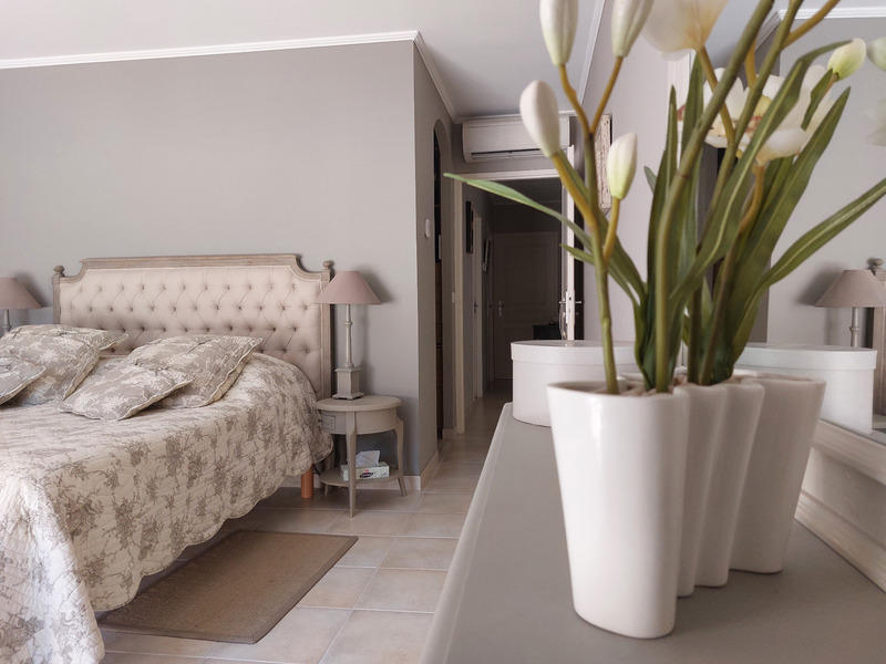 Villa - 219 m² - 6 pièces