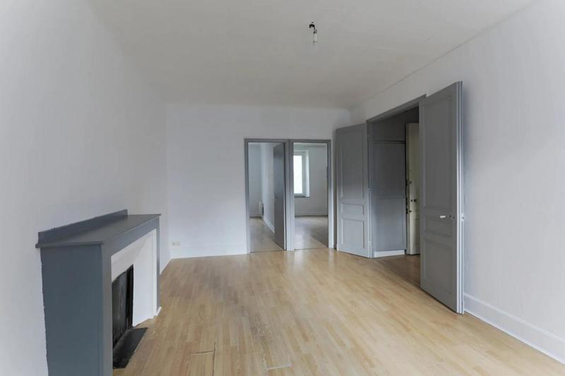 Appartement - 600 m² - 25 pièces