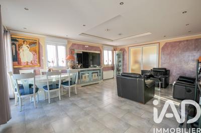Appartement - 92 m² - 4 pièces