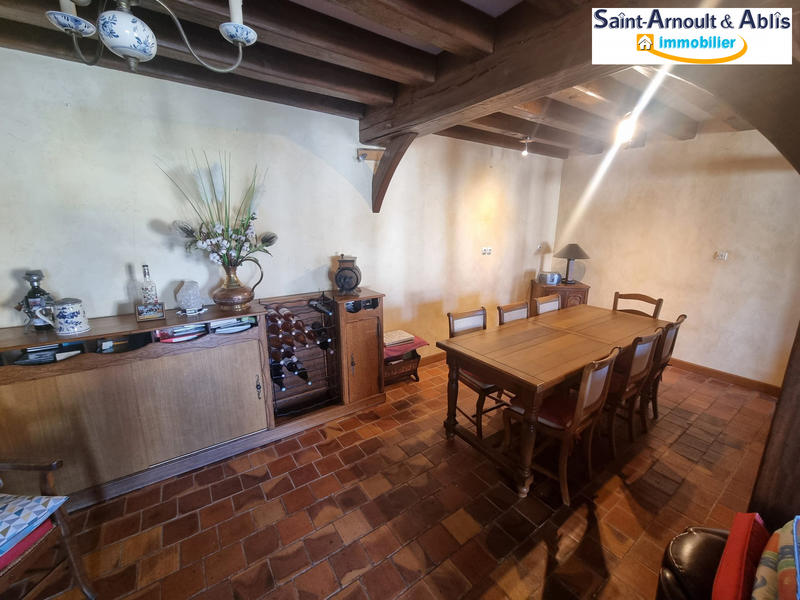 Maison traditionnelle - 150 m² - 8 pièces