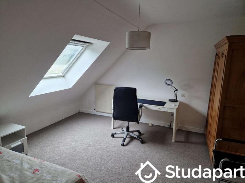 Chambre - 12 m² - 1 pièce